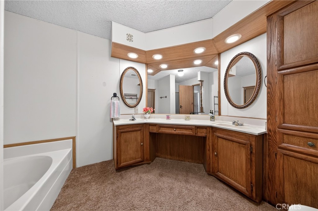 1300 W Menlo Avenue 138 Property Photo 12