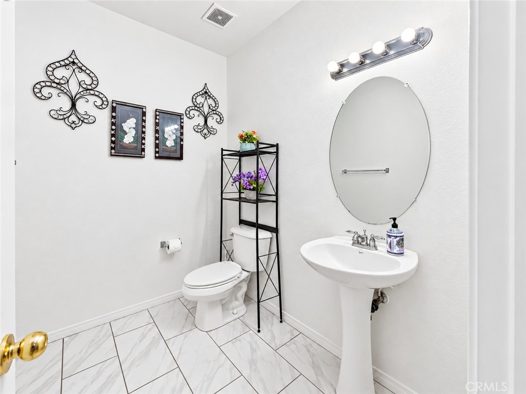7480 Tioga Property Photo 17