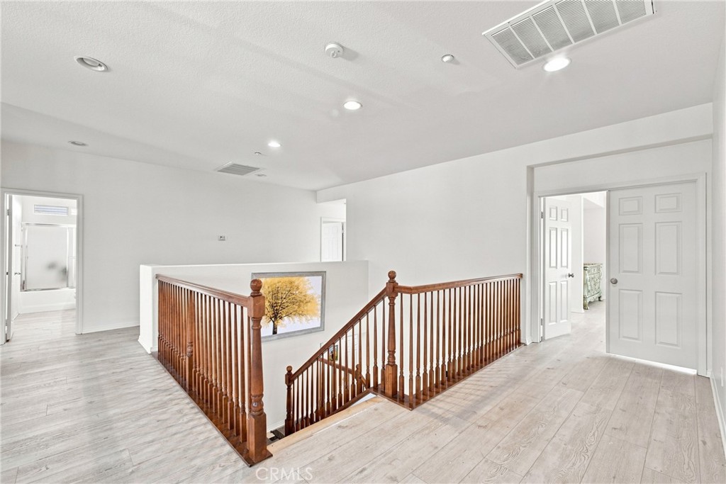 7480 Tioga Property Photo 32