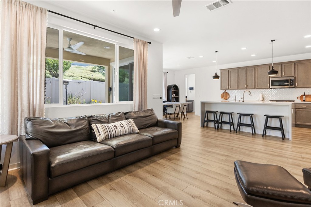 39260 Deergrass Drive Property Photo 12