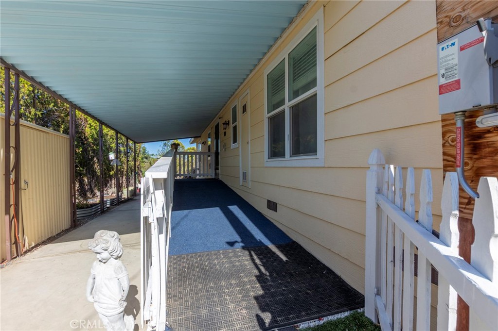 47480 Maverick Road Property Photo 2