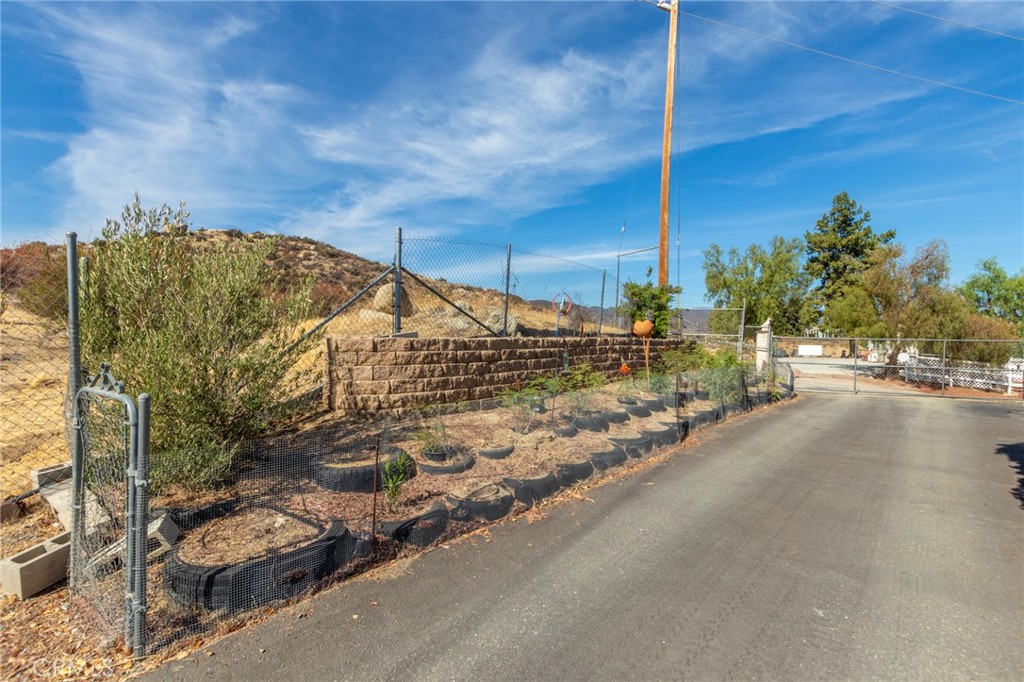 47480 Maverick Road Property Photo 40