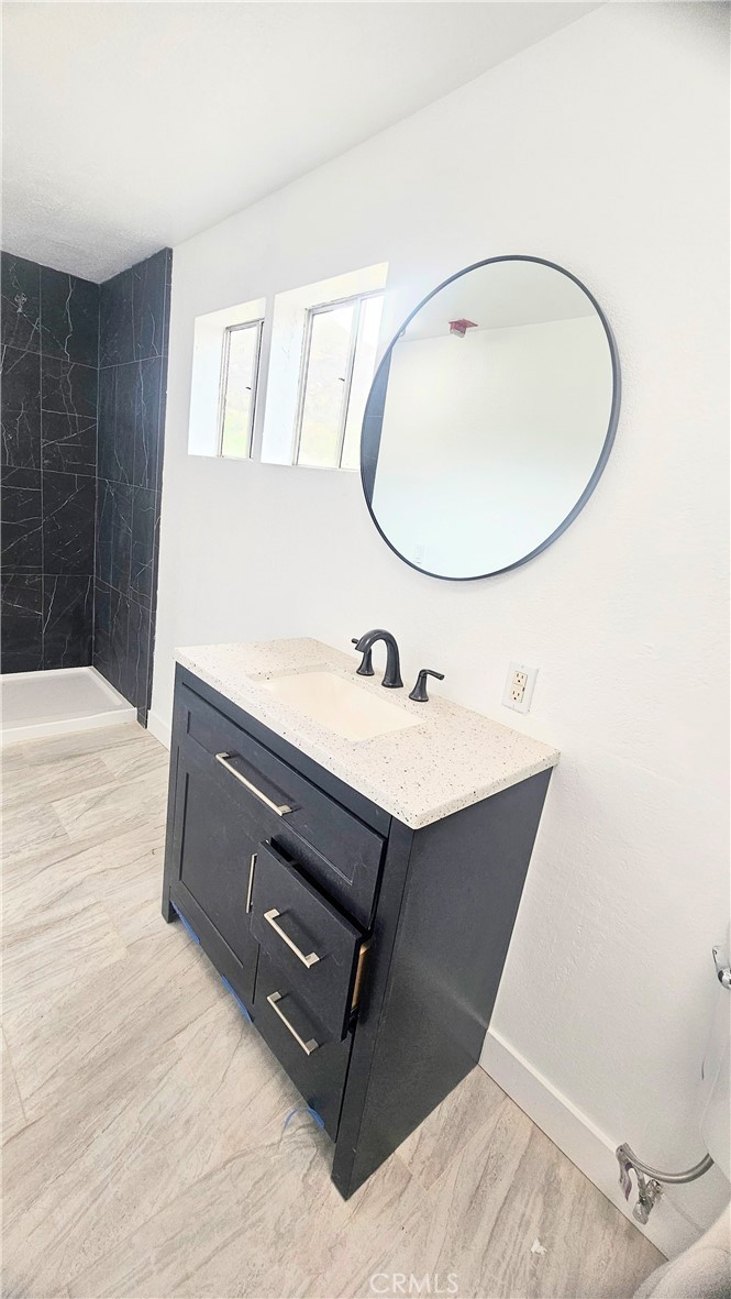 2100 S State Property Photo 16