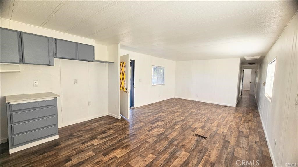 2100 S State Property Photo 31