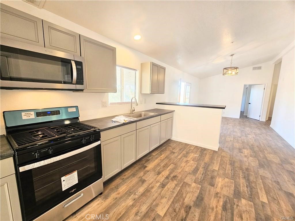 2100 S State Property Photo 35