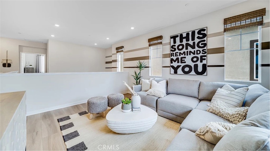 3262 Floral Paseo Property Photo 13