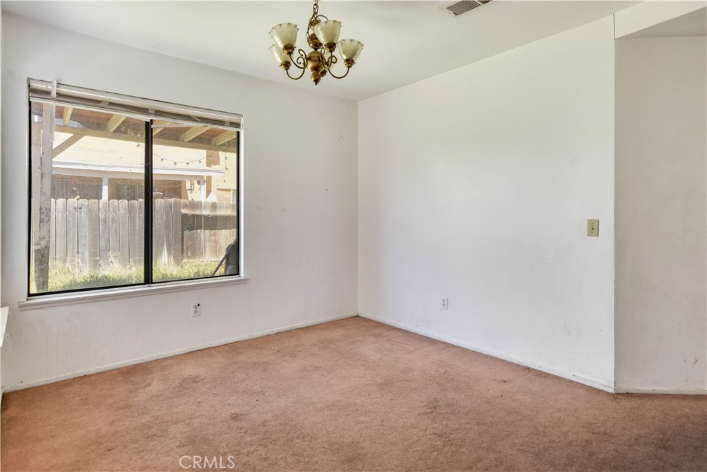 1502 Remembrance Drive Property Photo 4