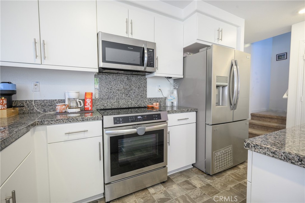 7276 Olive Grove Property Photo 7