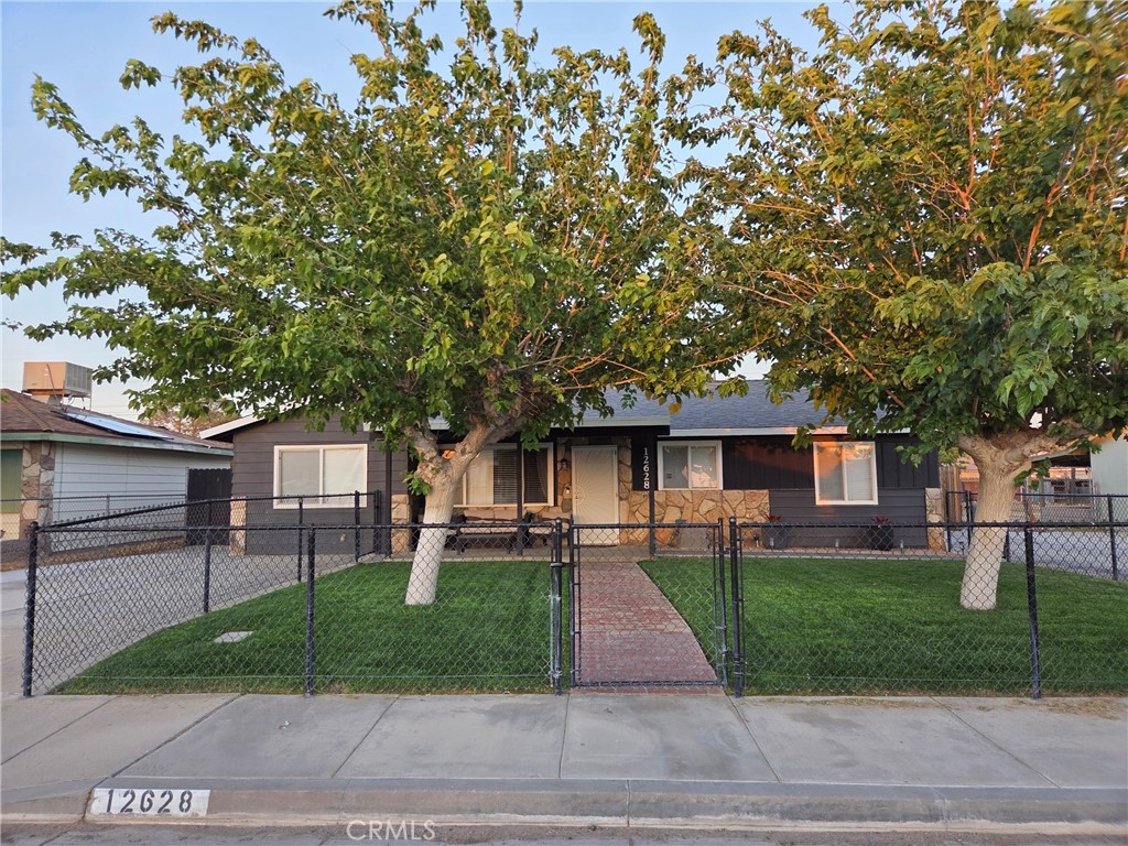 12628 Daisy Street Property Photo 5