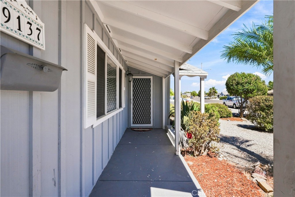 29137 Del Monte Drive Property Photo 4