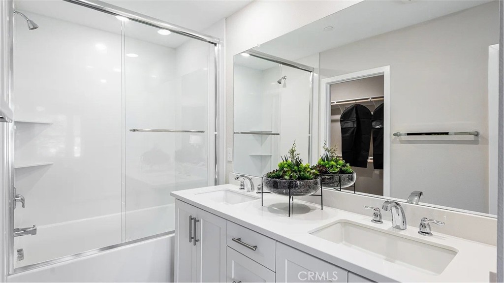 8481 Tapia Way Property Photo 16