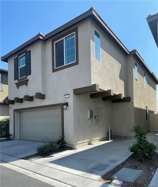2004 Dewdrop Property Photo 2