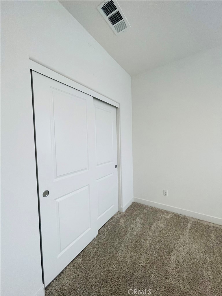 2004 Dewdrop Property Photo 20