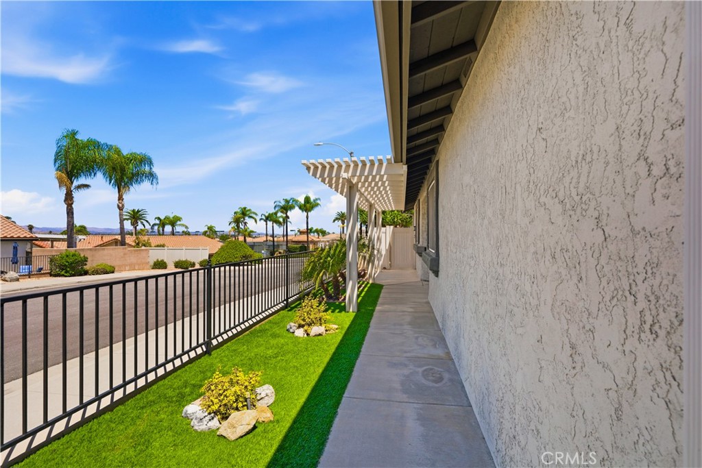 27660 Calle Haberio Property Photo 4