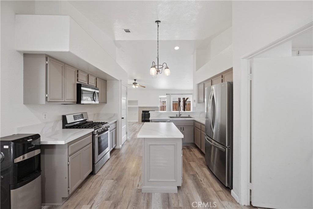 31565 Hamburg Circle Property Photo 8
