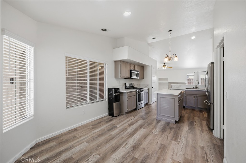 31565 Hamburg Circle Property Photo 11