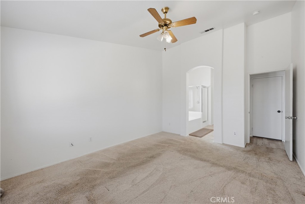31565 Hamburg Circle Property Photo 15
