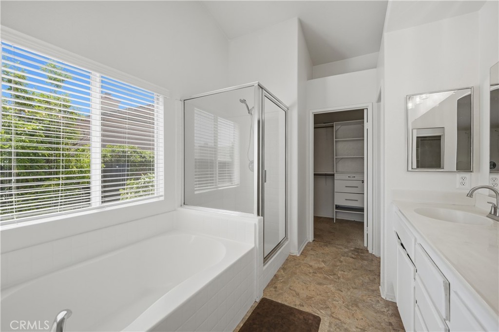 31565 Hamburg Circle Property Photo 18