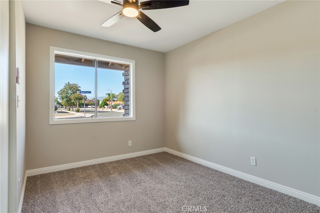 1825 Flame Tree Property Photo 13