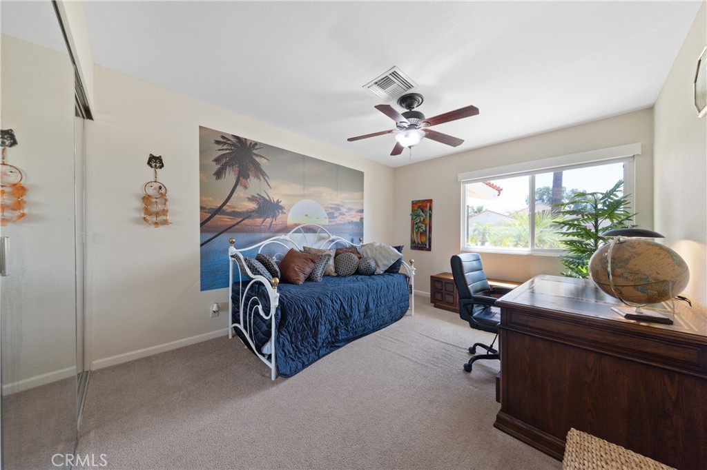 9869 Warwick Property Photo 23