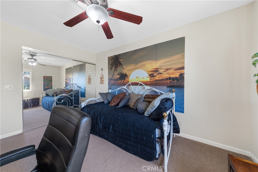 9869 Warwick Property Photo 24