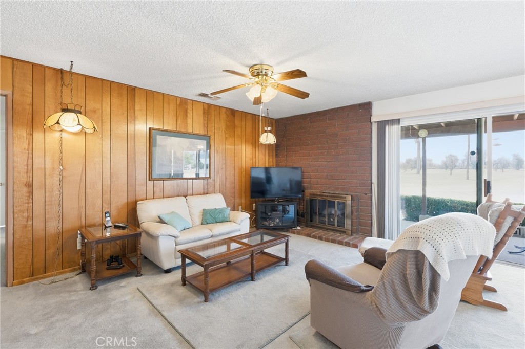 26541 Chambers Avenue Property Photo 14