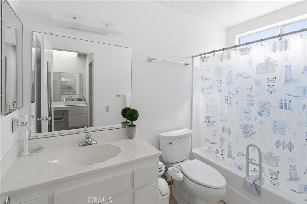 26541 Chambers Avenue Property Photo 27