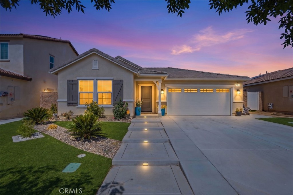 2428 Tulip Property Photo 1