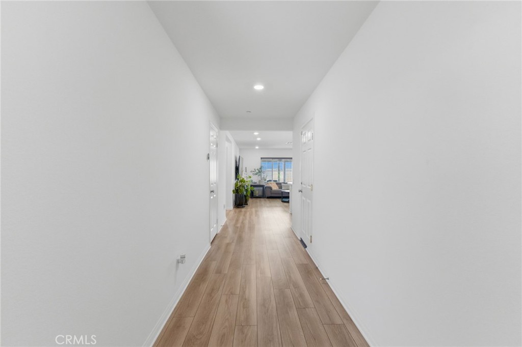 2428 Tulip Property Photo 3