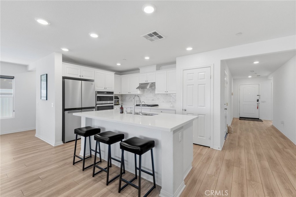 2428 Tulip Property Photo 6