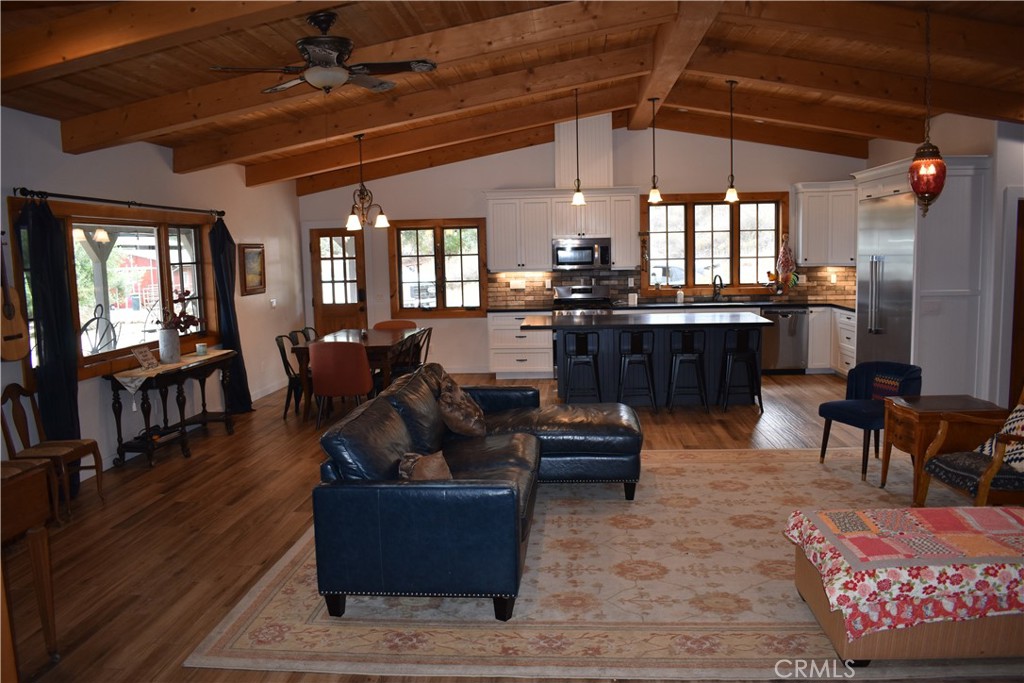18275 Serengeti Property Photo 7