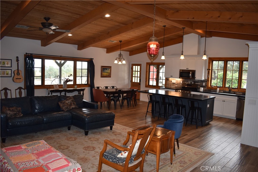 18275 Serengeti Property Photo 11