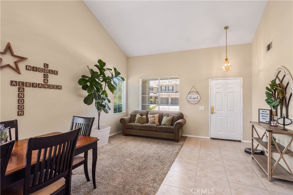 42904 Via Alhama Property Photo 7