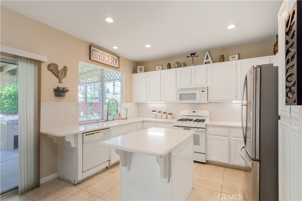 42904 Via Alhama Property Photo 10