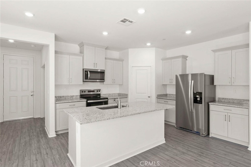 80569 Anacapa Drive Property Photo 4