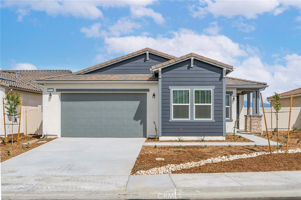 708 Lori Tree Property Photo 1