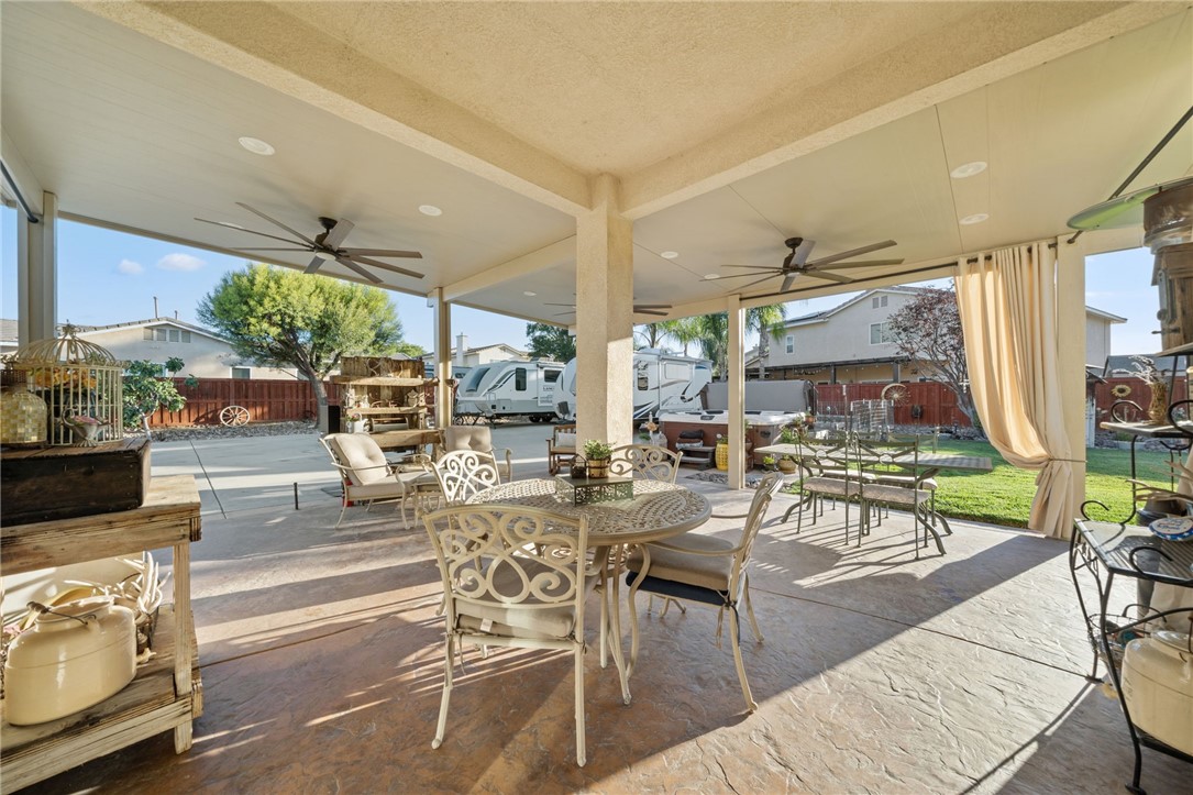 729 Smith Property Photo 32