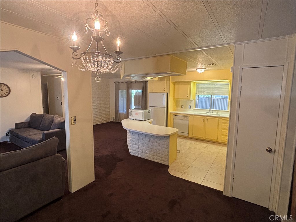 27601 Sun City Blvd 147 Property Photo 4