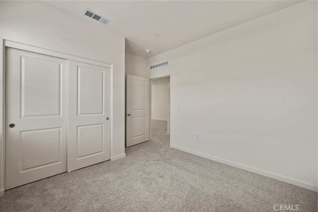 752 Lori Tree Property Photo 4