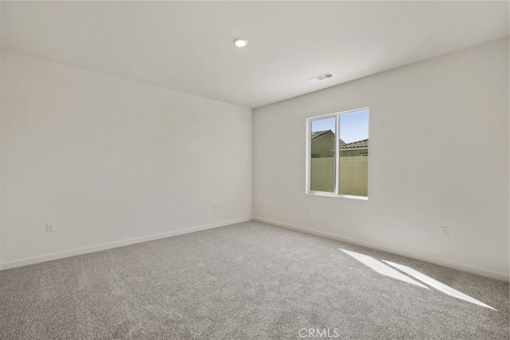 752 Lori Tree Property Photo 7