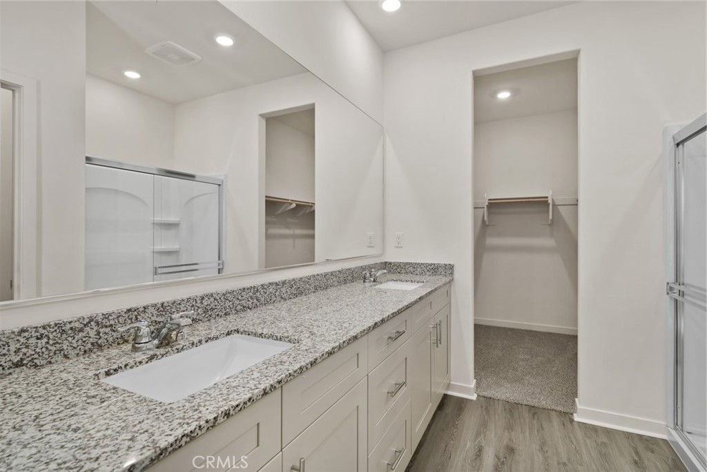 752 Lori Tree Property Photo 8