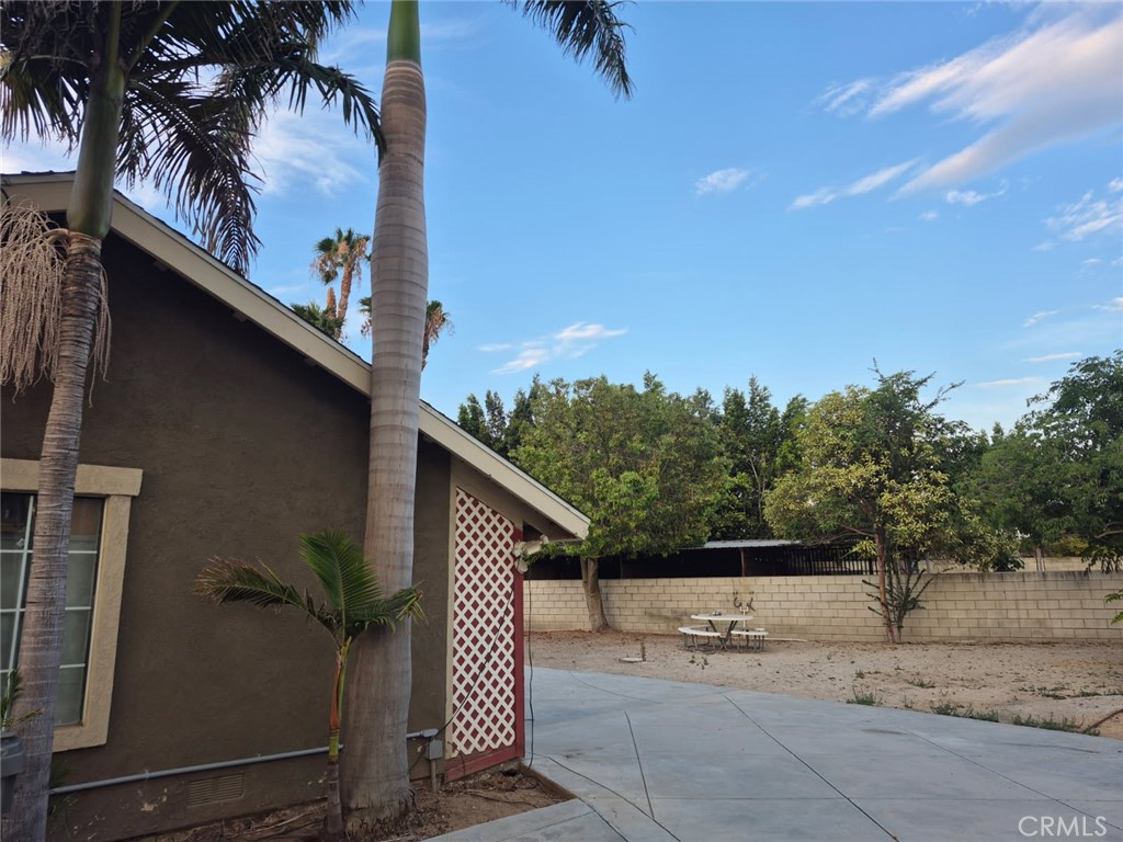 1450 Pacific Property Photo 2