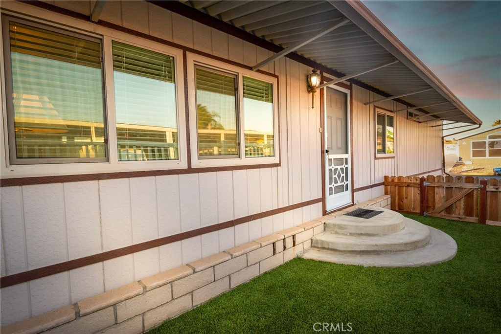 38075 Calle Amigable Property Photo 3