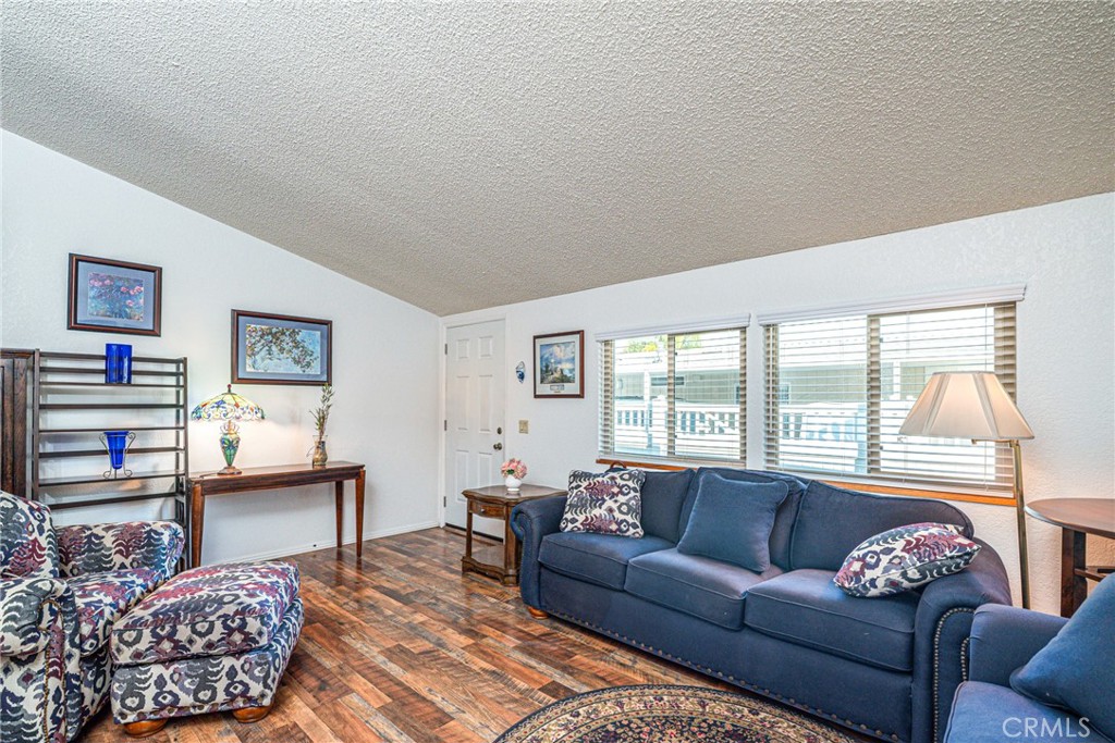 38075 Calle Amigable Property Photo 5