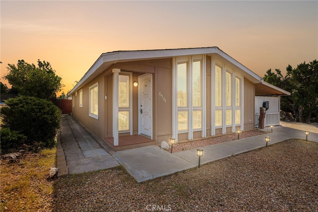 34164 Harrow Hill Road Property Photo 2