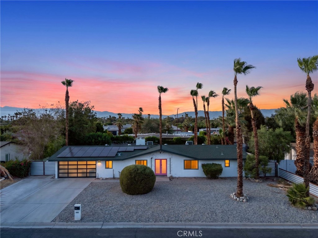 2860 E Ventura Road Property Photo 1