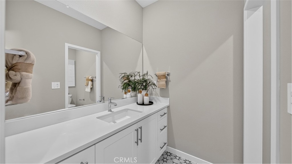 8354 Toyon Street Property Photo 11