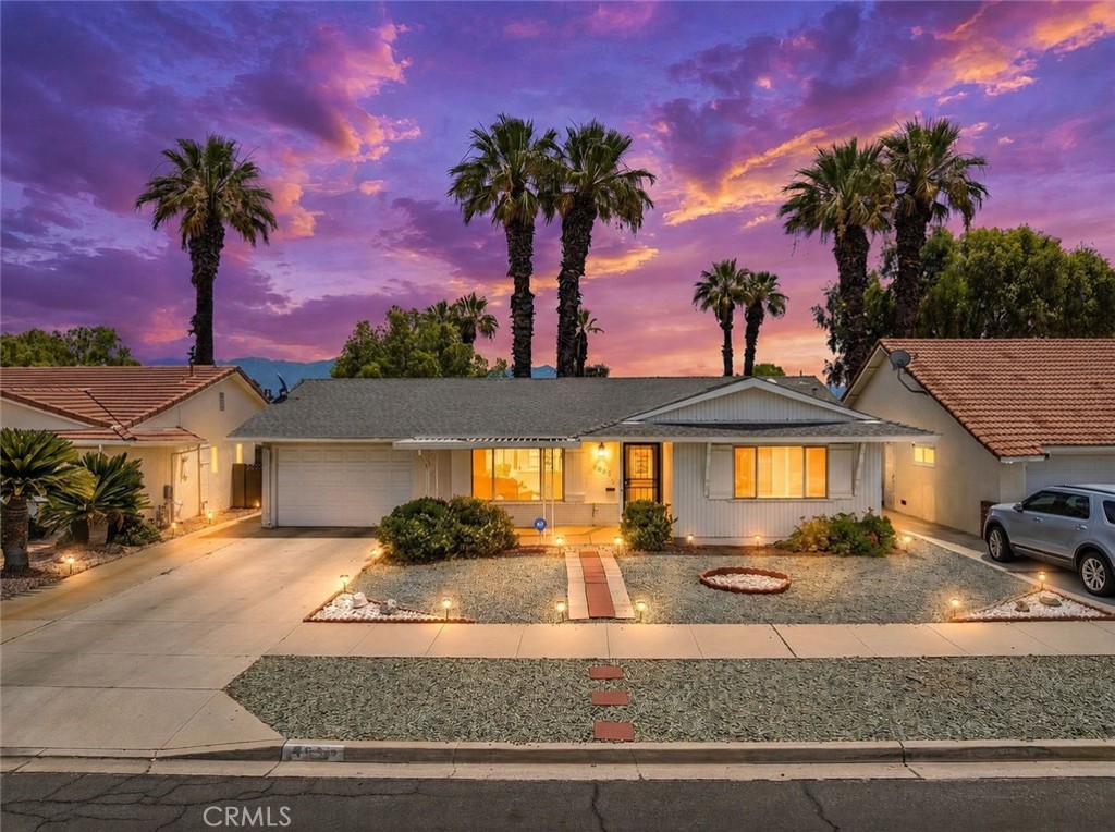 450 Panorama Property Photo 1