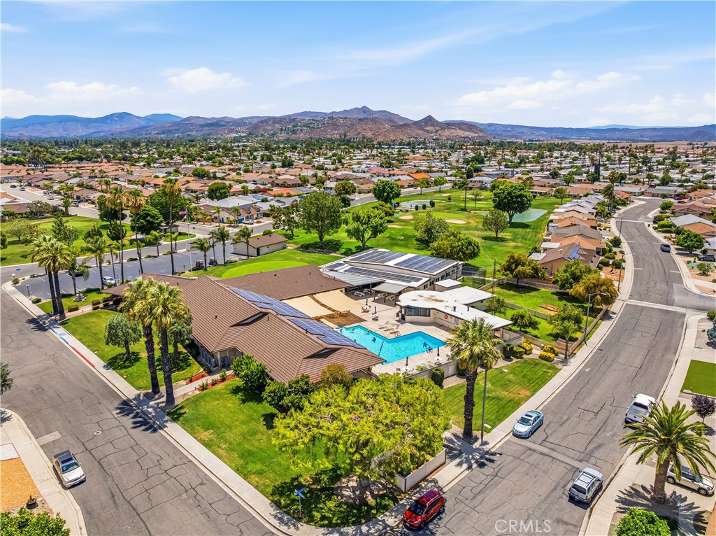 450 Panorama Property Photo 22