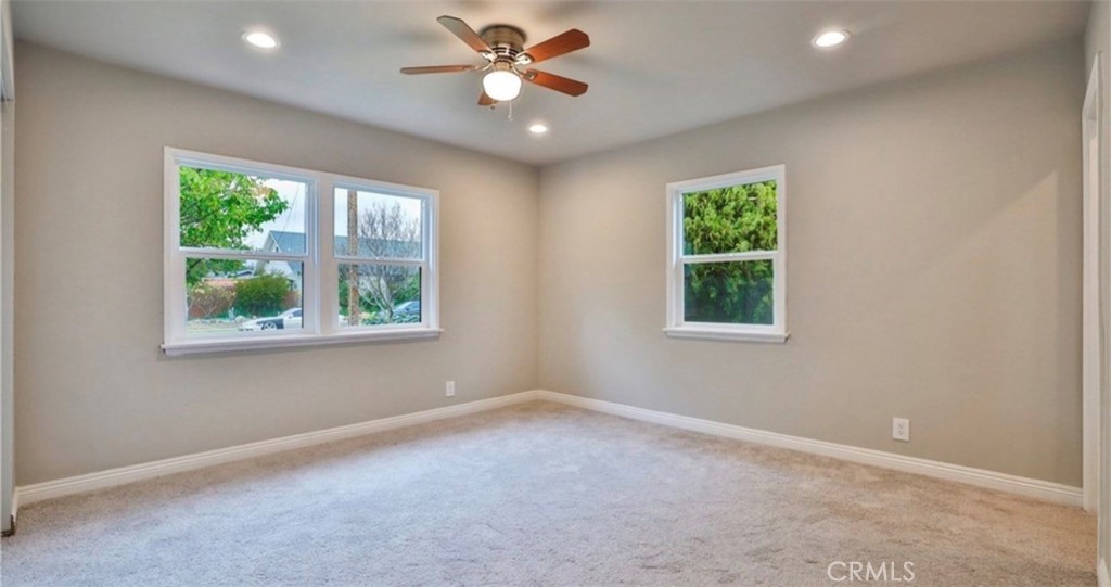 477 E Van Koevering Property Photo 14